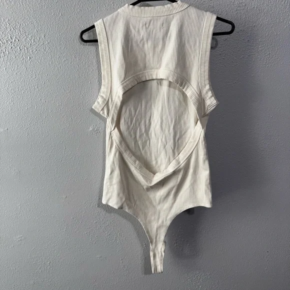 Madewell cream open back Ribbed Bodysuit large - Picture 4 of 7